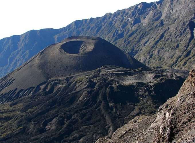 Mt meru trekking tanzania