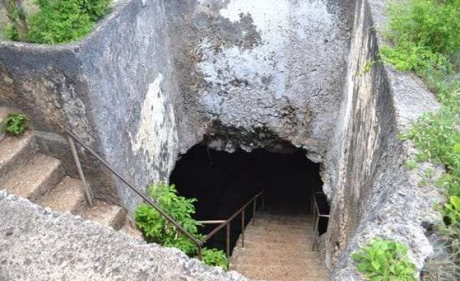 mangapwani cave zanzibar underground excursion